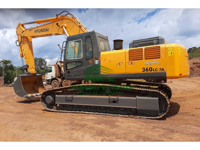 HYUNDAI R360 2011
