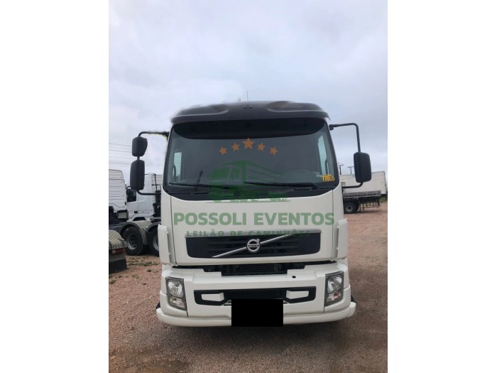 Volvo VM 330 4x2 2012