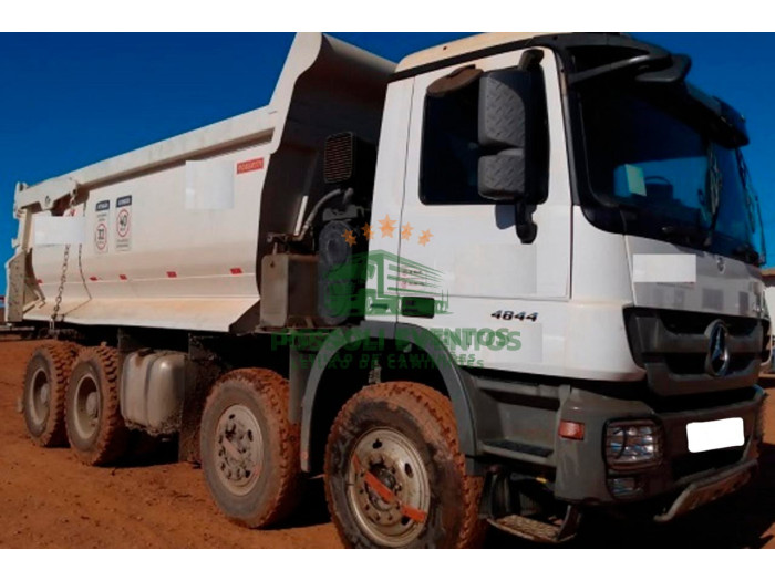 MERCEDES BENZ MB4844 2015