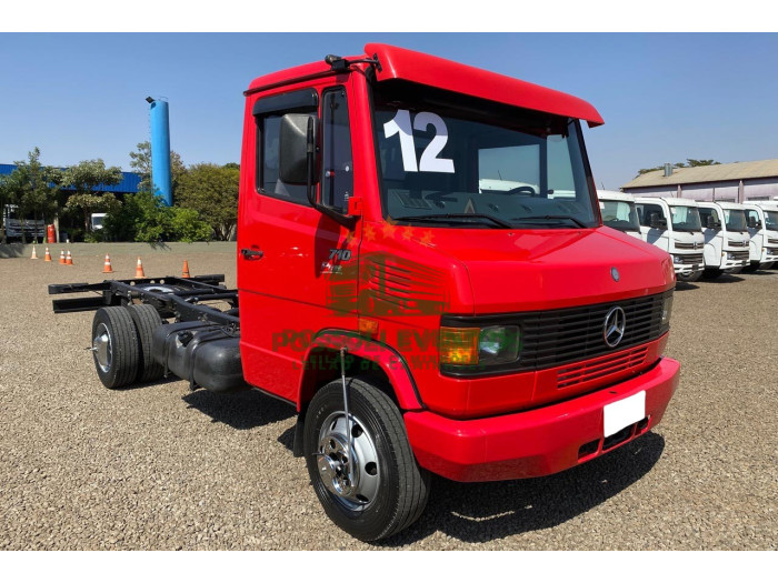 MERCEDES BENZ MB710 2012 1